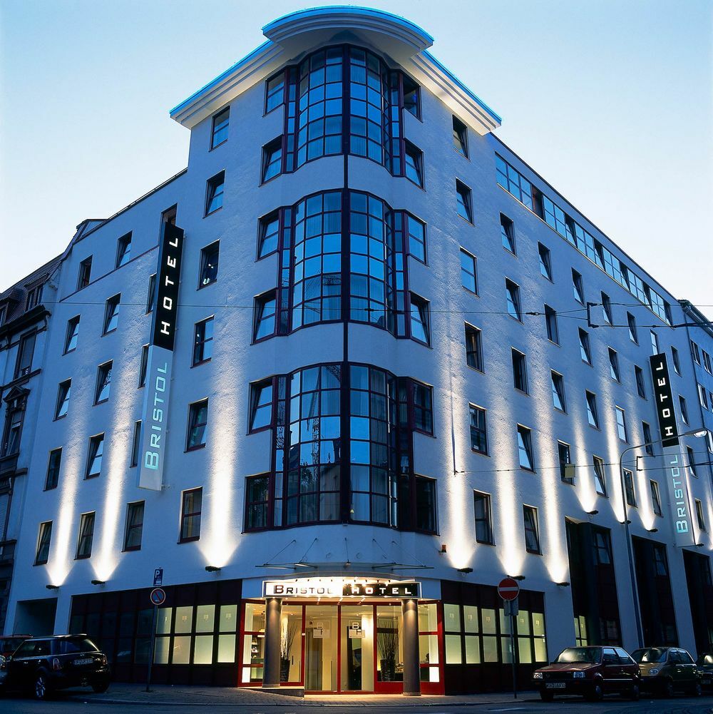 Hotel Bristol - Frankfurt - Station Frankfurt am Main